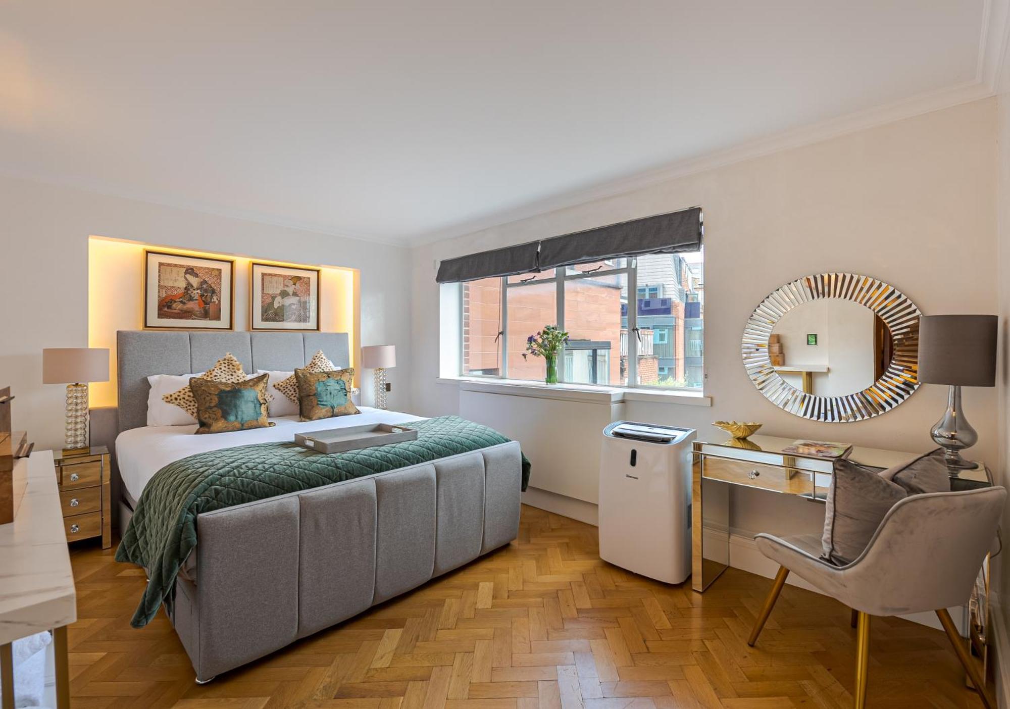 Modern Knightsbridge Apartment With Balcony Overlooking Harrods Prime Location London Exterior photo